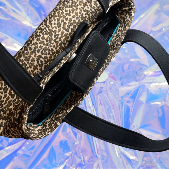 90s babe cheetah print Liz Clairborne vinyl mini bag - Picture 3 of 4